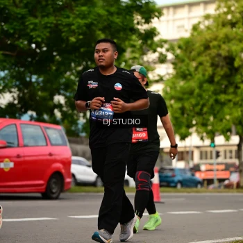 Runner Photo 4157377