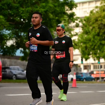Runner Photo 4157388