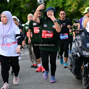 Runner Photo 4157390