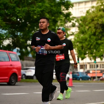 Runner Photo 4157391