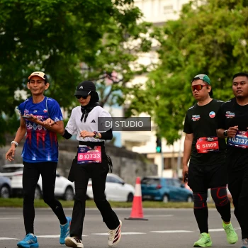 Runner Photo 4157392