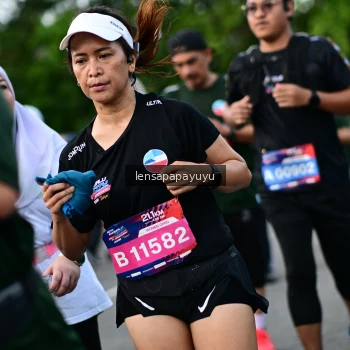 Runner Photo 4157400