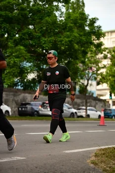 Runner Photo 4157402