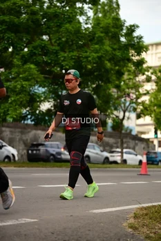 Runner Photo 4157410