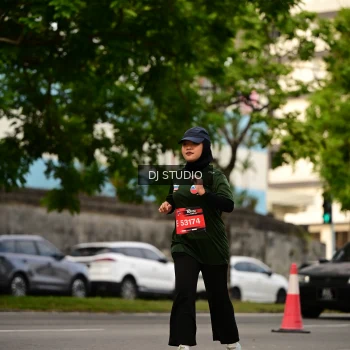 Runner Photo 4157416