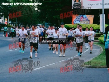 Runner Photo 415743