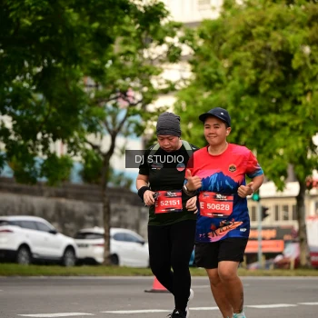 Runner Photo 4157435