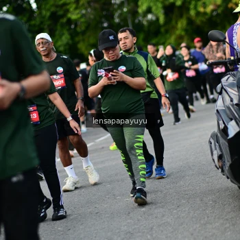 Runner Photo 4157436