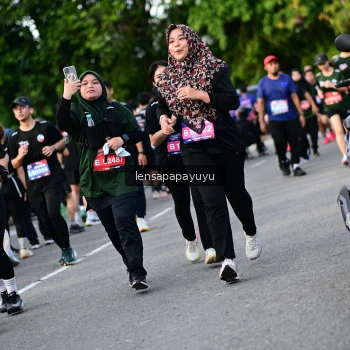 Runner Photo 4157474