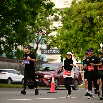 Runner Photo 4157501