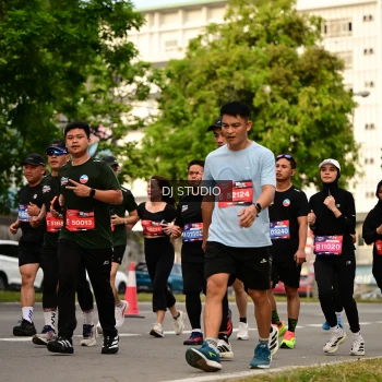Runner Photo 4157535