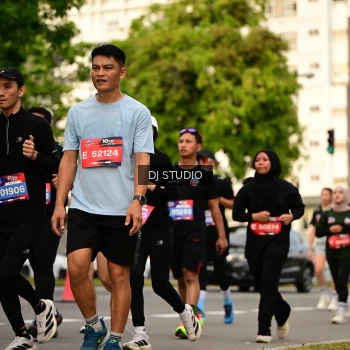 Runner Photo 4157546