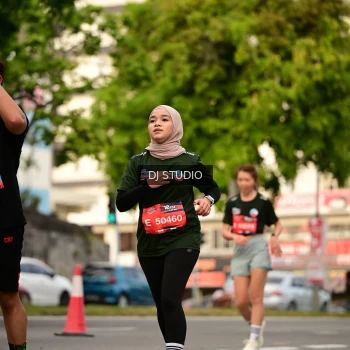 Runner Photo 4157595