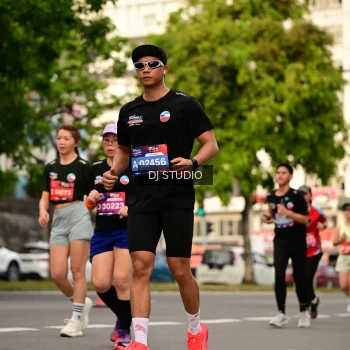 Runner Photo 4157617