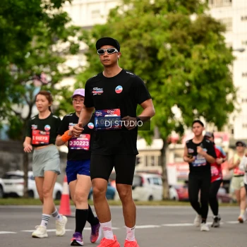 Runner Photo 4157618