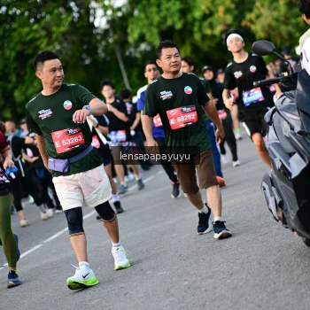 Runner Photo 4157625