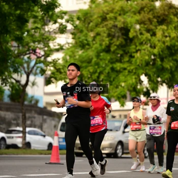 Runner Photo 4157633