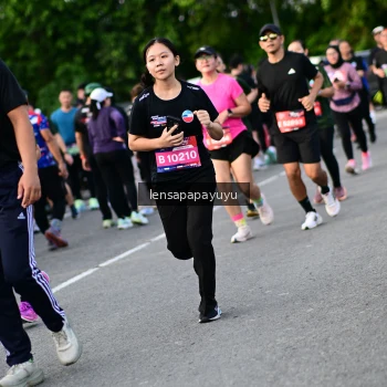 Runner Photo 4157673