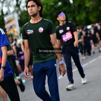 Runner Photo 4157676
