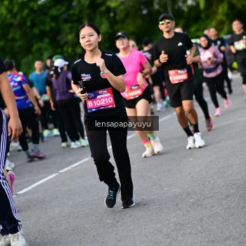 Runner Photo 4157689