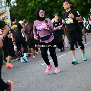 Runner Photo 4157727