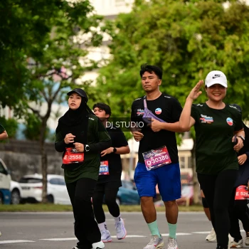 Runner Photo 4157779