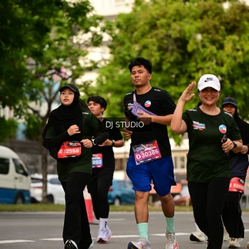 Runner Photo 4157780