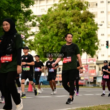 Runner Photo 4157854