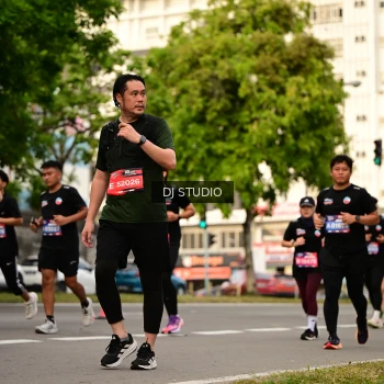 Runner Photo 4157875