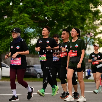 Runner Photo 4157899