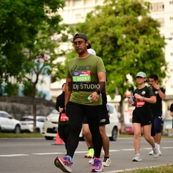 Runner Photo 4157910