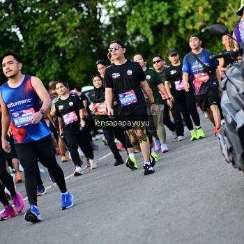 Runner Photo 4157914