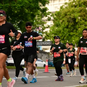 Runner Photo 4158002