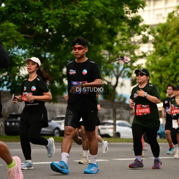 Runner Photo 4158004