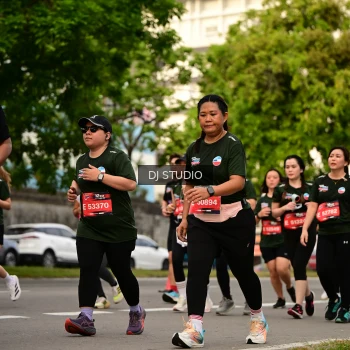 Runner Photo 4158008