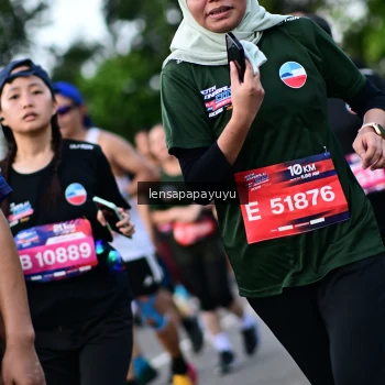 Runner Photo 4158010