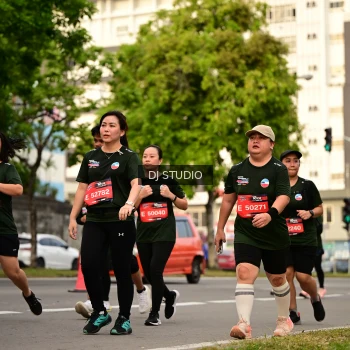 Runner Photo 4158045