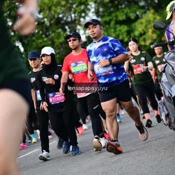 Runner Photo 4158074