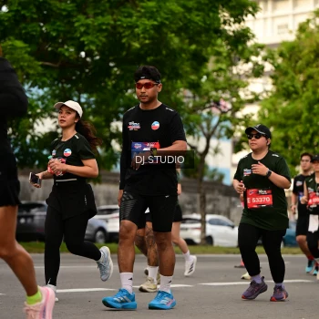 Runner Photo 4158075