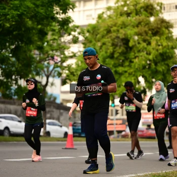 Runner Photo 4158086