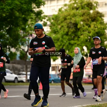Runner Photo 4158093