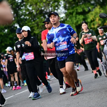 Runner Photo 4158096