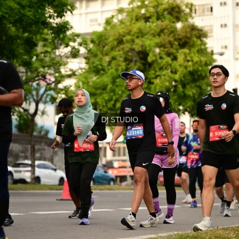 Runner Photo 4158102