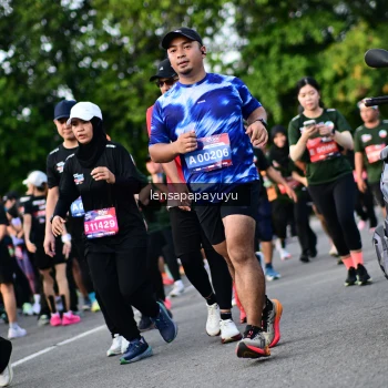 Runner Photo 4158107