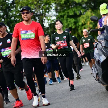Runner Photo 4158108