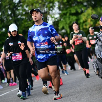 Runner Photo 4158109