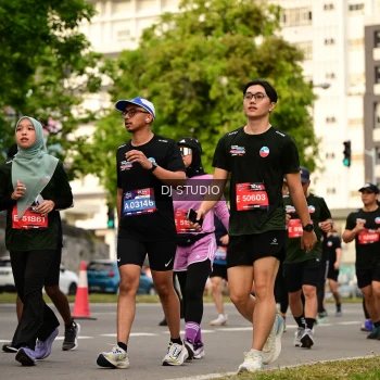Runner Photo 4158113