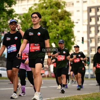 Runner Photo 4158116