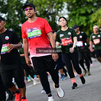 Runner Photo 4158132