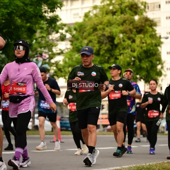 Runner Photo 4158135